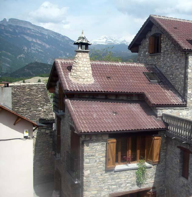 Casa Pirinea Ordesa Guest House Belsierre Ruang foto